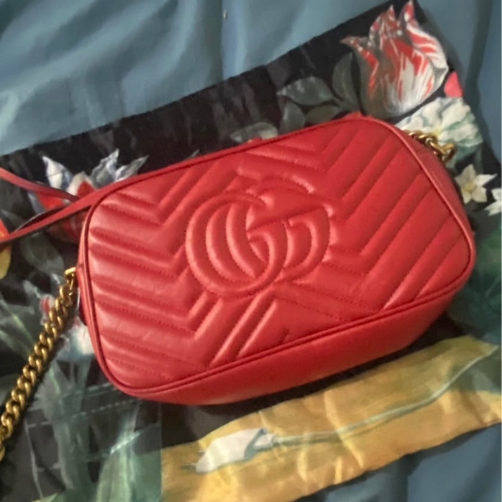 Gucci calfskin GG marmont shoulder bag hibiscus red